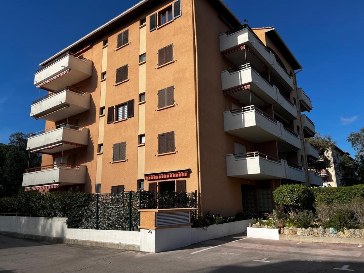 Joli Studio Ensolleille Cavalaire-sur-Mer Eksteriør bilde